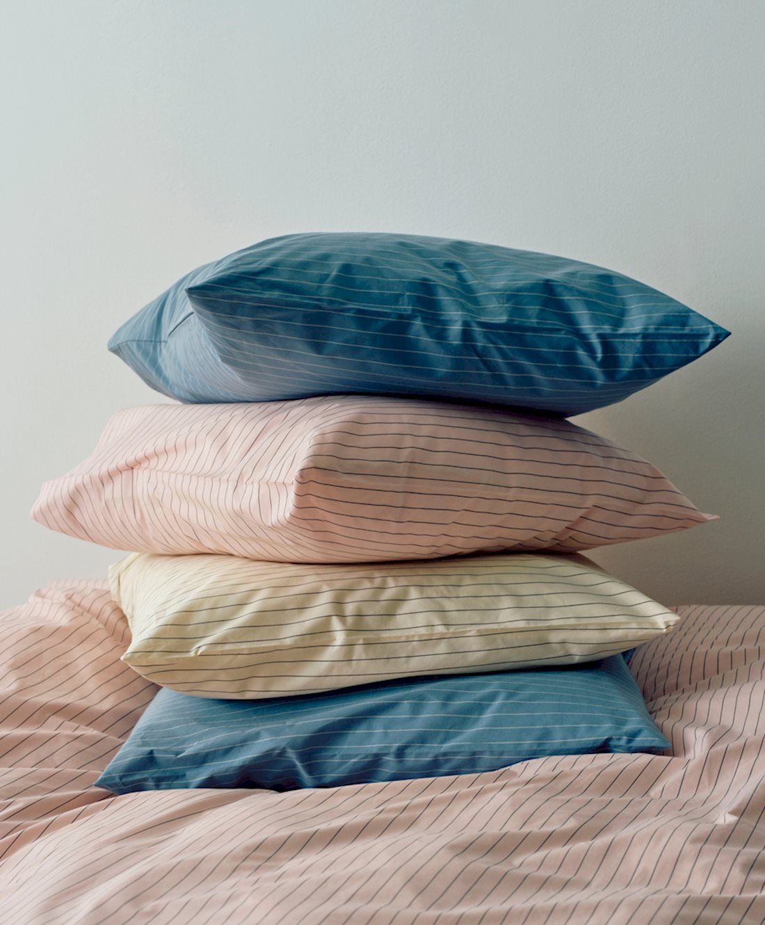 Fineline pillow case 70x50 blue - Bilde 2