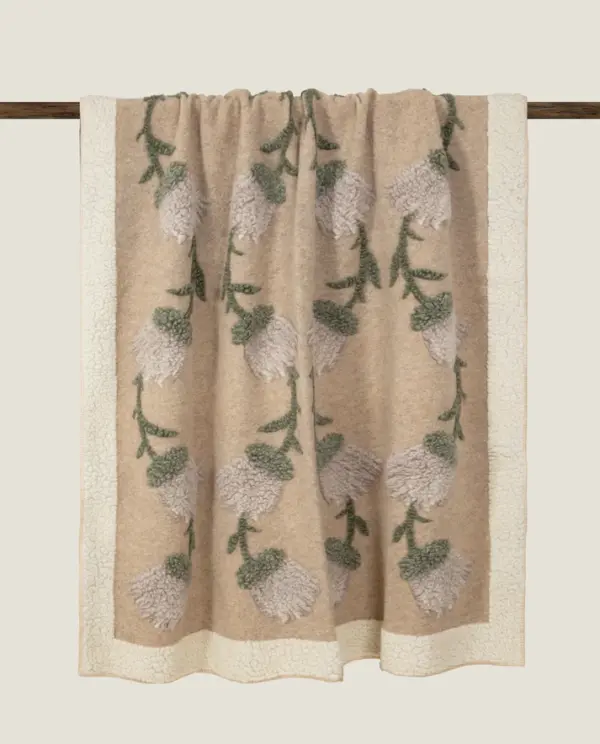 Fane white boiled wool 150x190